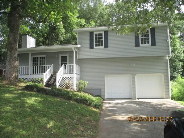 77 Hollyberry Dr, Dallas, GA 30157