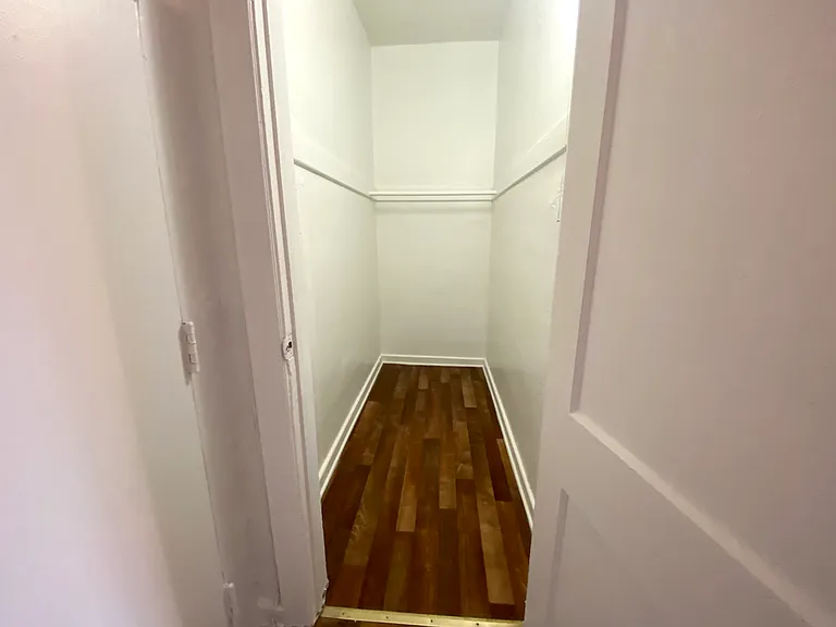 357 S Alvarado St — Photo 17