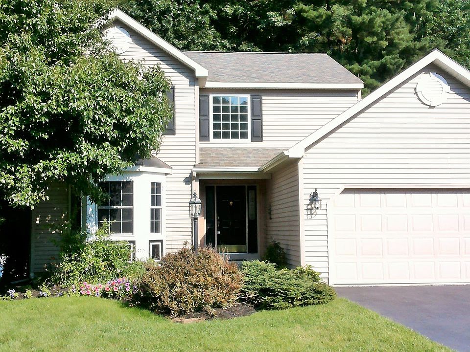1st image of 11 Waterview Dr