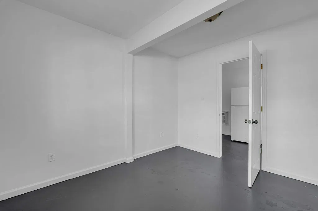1 bed, 450 sqft, $1,050 — Photo 4