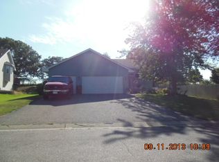 9295 Jergen Ave S, Cottage Grove, MN 55016