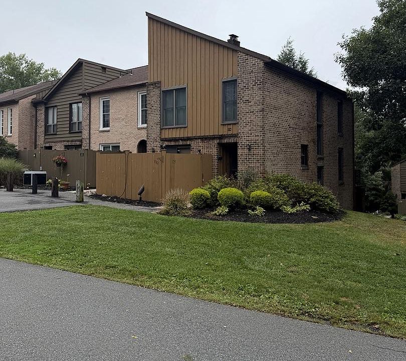 1st image of 129 Merion Ln