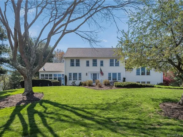 5 Edinburgh Lane, Madison, CT 06443