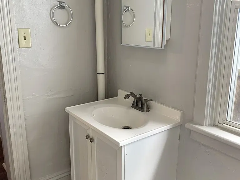 204 Lincoln Way E — Photo 18