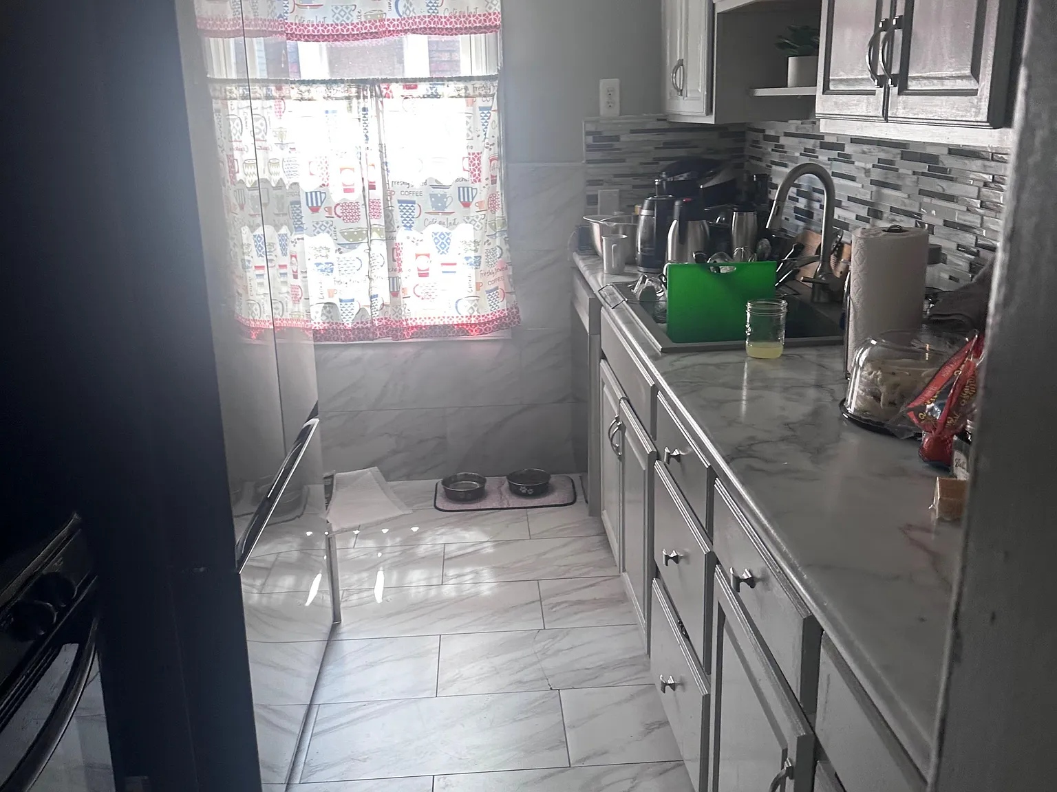 3 bed, 1.0 bath, 1181 sqft, $910 — Photo 3
