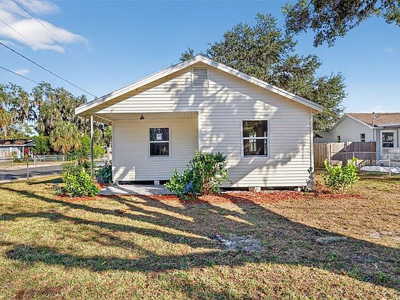 2nd image of 806 Whitehurst Rd