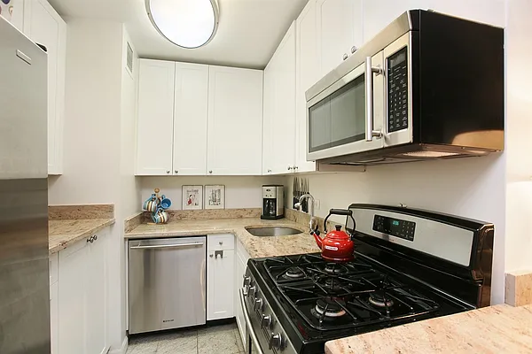 Rented by Corcoran | media 10