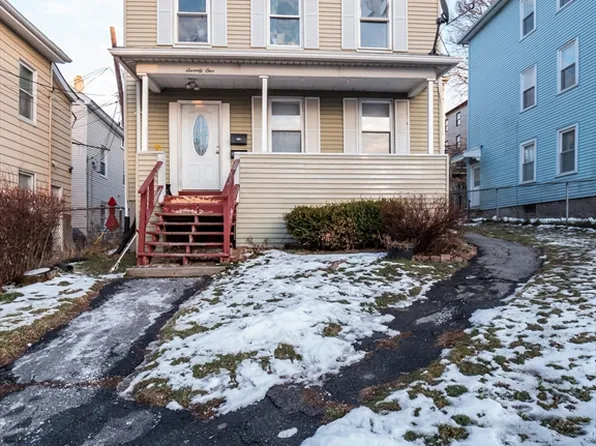 71 Fox St, Worcester, MA 01604