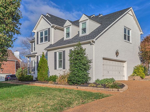 3rd image of 216 Dandridge Dr