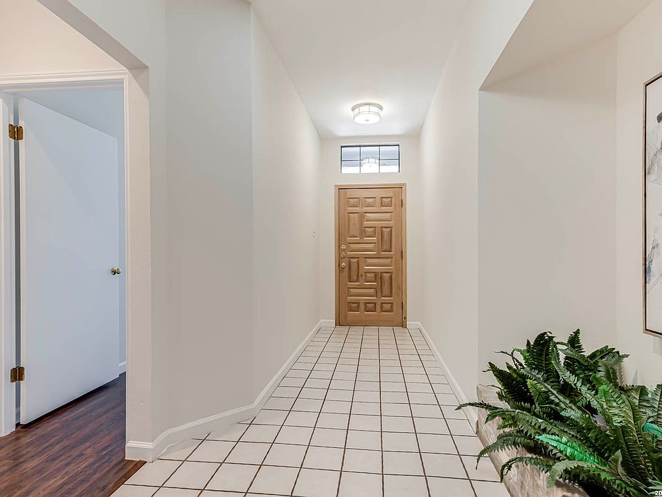 木林ページです 13931 Red Maple Wood, San Antonio, TX 78249 | Zillow