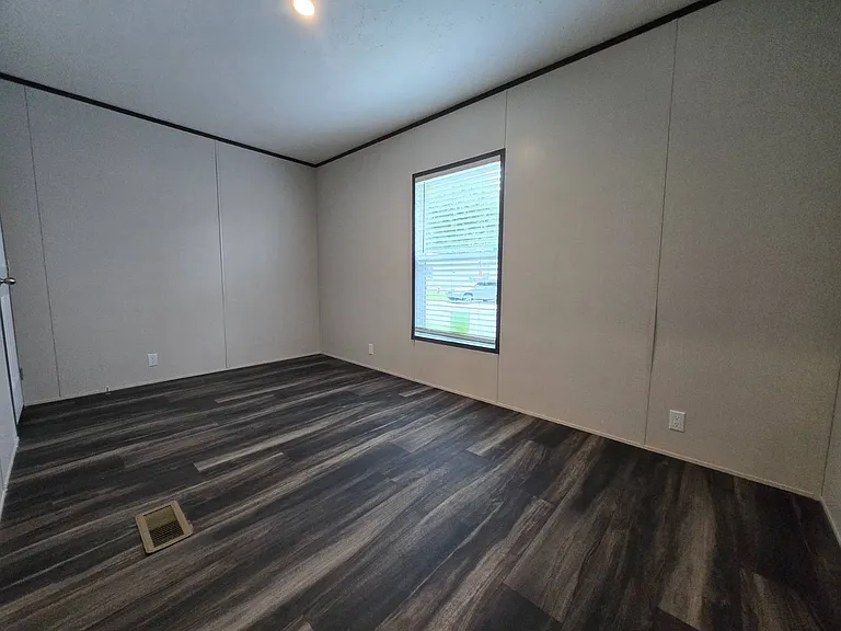 14142 Lorraine Rd #26 — Photo 16