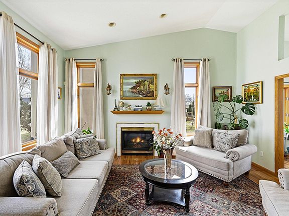 4th image of 7204 1st Ave S