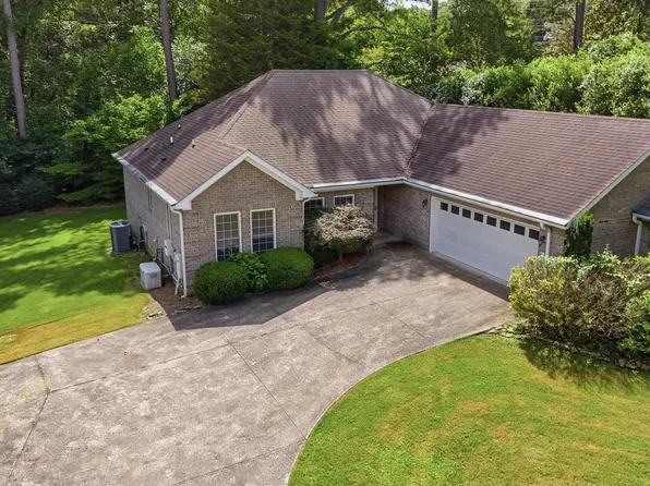 9007 Edgehill Dr SE, Huntsville, AL 35802