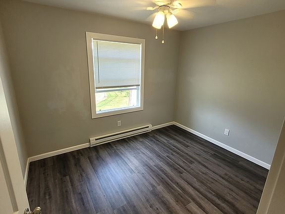 5th image of 705 N Red Bud Trl #7