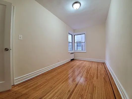 Rented by NYC Realty Brokers LLC | media 8