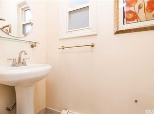 10913 Van Wyck Expy, Jamaica, NY 11435
