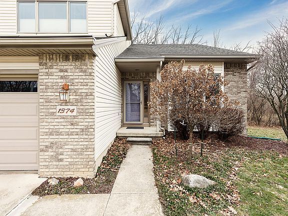 4th image of 1374 Colony Dr
