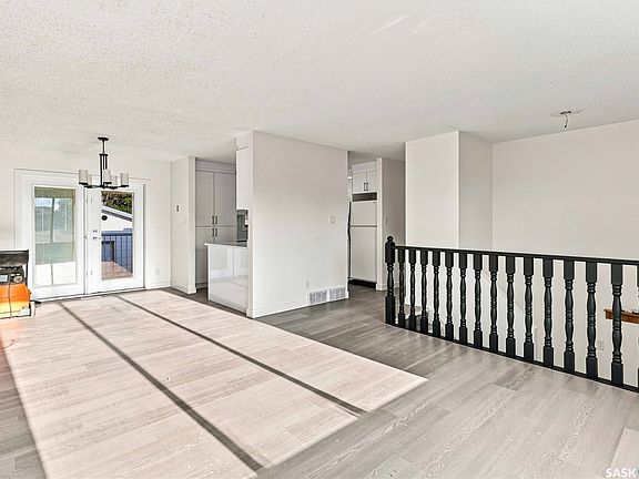 5th image of 1530 Latrace Road