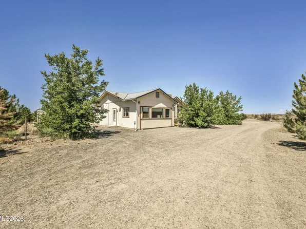 2210 Fox St, Silver Springs, NV 89429