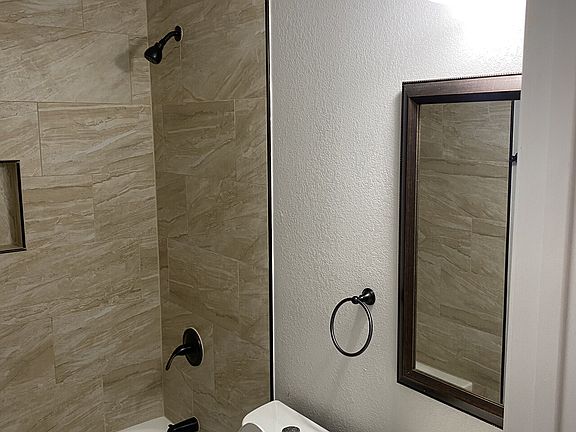5th image of 505 NE 19th St #505