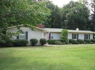 3440 Edgefield Rd, Greensboro, NC 27409