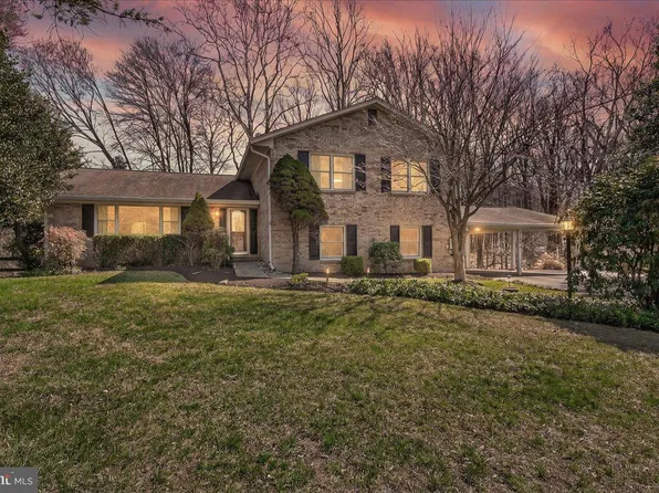 19005 Plummer Dr, Germantown, MD 20876