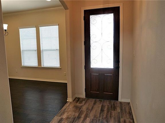 3rd image of 4501 Tonbridge Dr