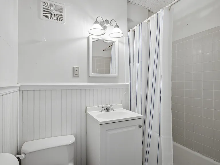 193 Concord Ave #5 — Photo 10