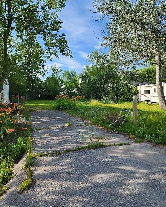 1st image of 310 Terrace Dr