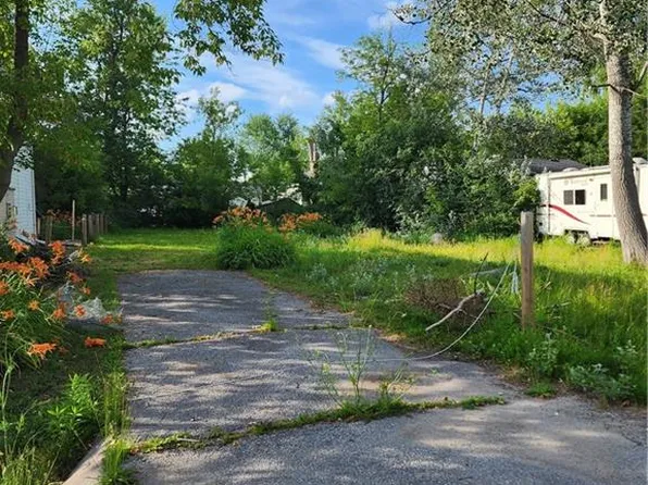 310 Terrace Dr, Georgina, ON L4P 2Y8