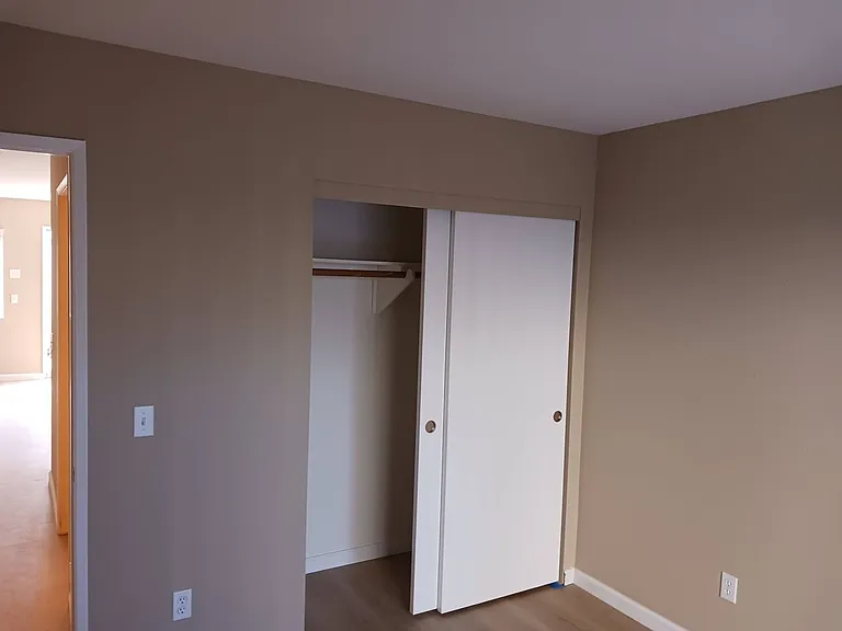 1070 Georgia St — Photo 8