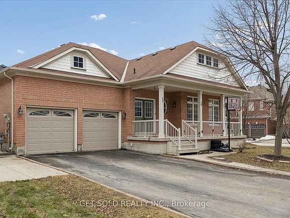 3rd image of 16 Deerchase Rd