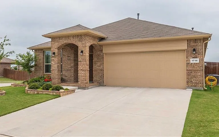 1716 Rio Penasco Dr — Photo 1