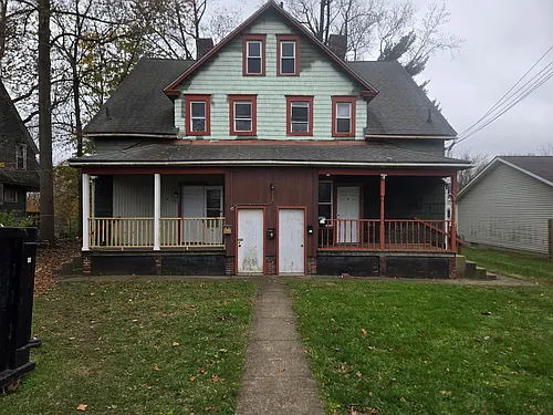 1321 12th St NE #1 Photo 1