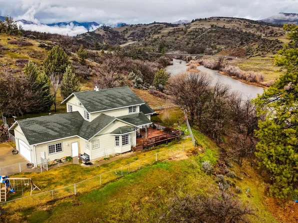 14518 Rainbow St, Hornbrook, CA 96044