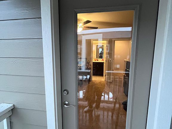 3rd image of 15302 NE 70th St