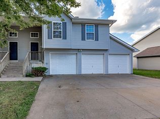 10708 N Kenwood Ave, Kansas City, MO 64155