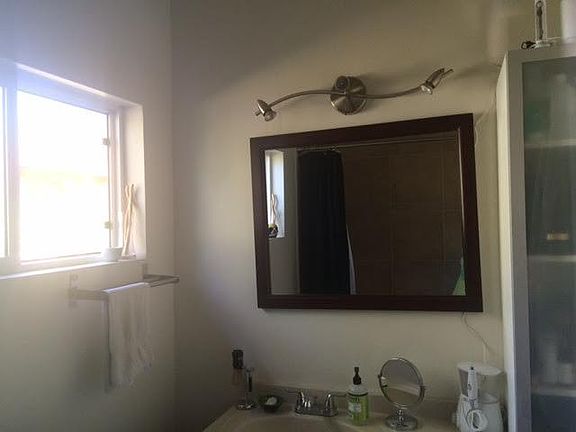 4th image of 7442 Vassar Ave