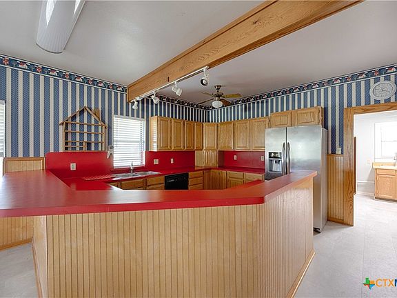 5th image of 3814 Maeker Rd