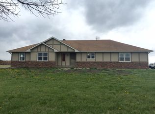 3892 Sand Creek Rd, Ottawa, KS 66067