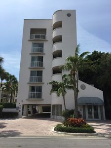 1140 101st St APT 502-B, Bay Harbor Islands, FL, 33154