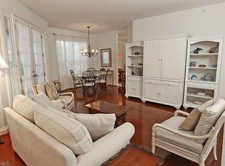 117 Colonade Cir, Naples, FL 34103