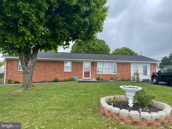 527 Princeton St, Martinsburg, WV 25404