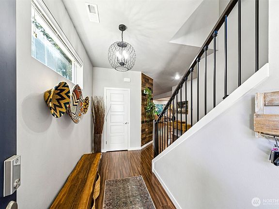 3rd image of 11918 172nd Street Ct E