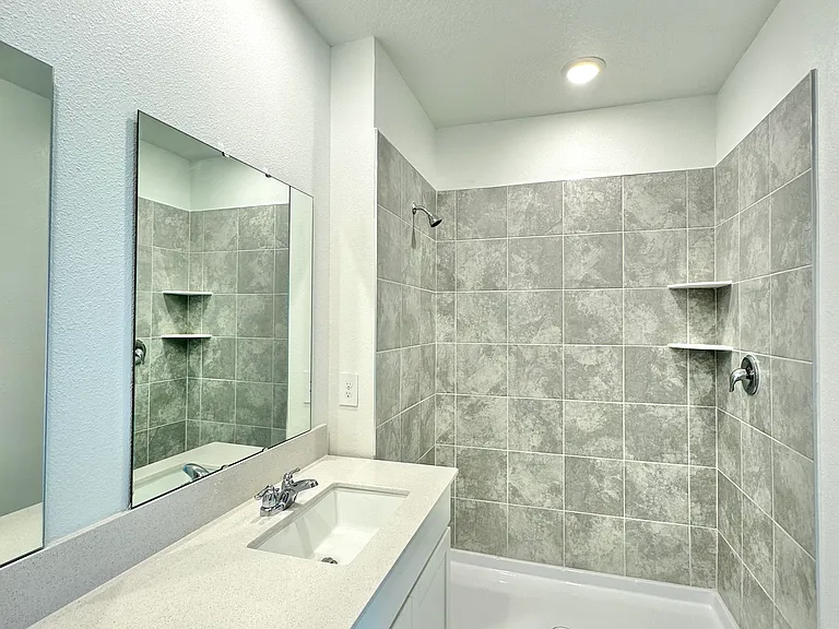 1823 Weir Blvd — Photo 12