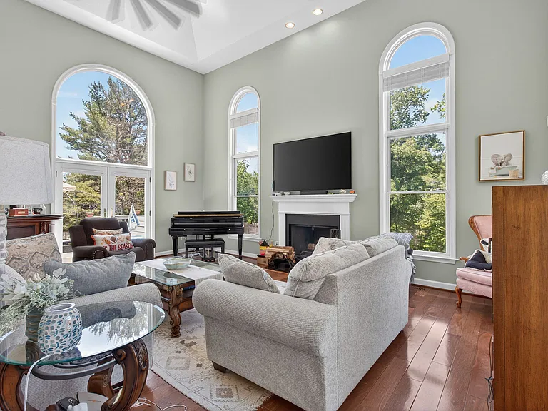 10105 Nicolson Rd — Photo 15