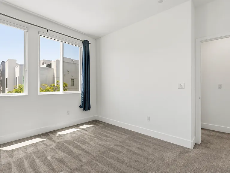 1475 Latitudes Way — Photo 23