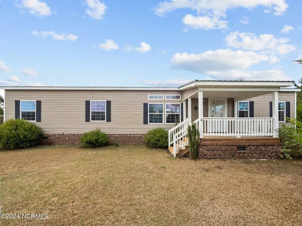 202 Mewborn Drive, Beulaville, NC 28518