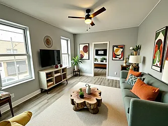 1906 West Ninth Street, #8