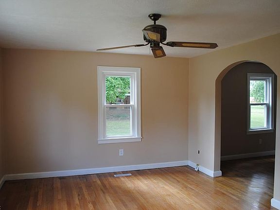 2nd image of 2625 26th Ave